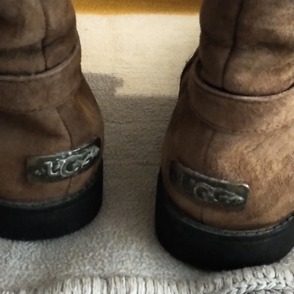 UGG boots sz. 8 (39) - Picture 5 of 9